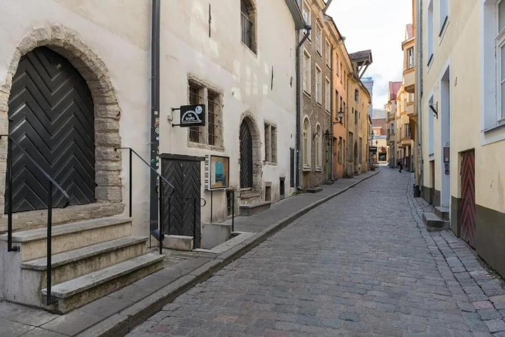 Apartament Cozy 3 Story House In Old Town Tallin Zewnętrze zdjęcie