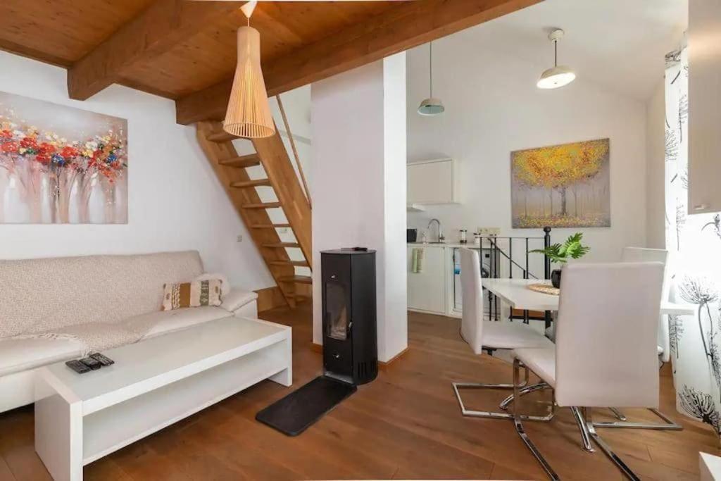 Apartament Cozy 3 Story House In Old Town Tallin Zewnętrze zdjęcie